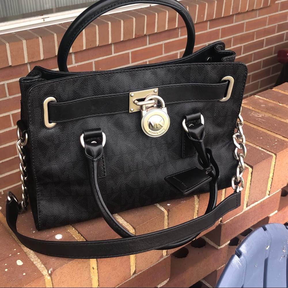 Michael kors purse